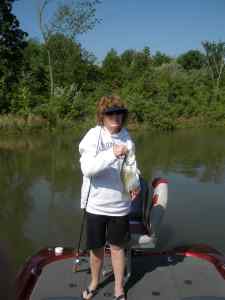 Wife and 14 inch Crappie - Smithville