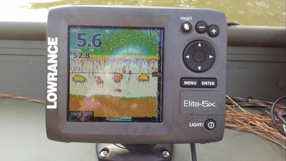 Bass On The Depth Finder Help (Pic) - Marine Electronics - Bass Fishing ...