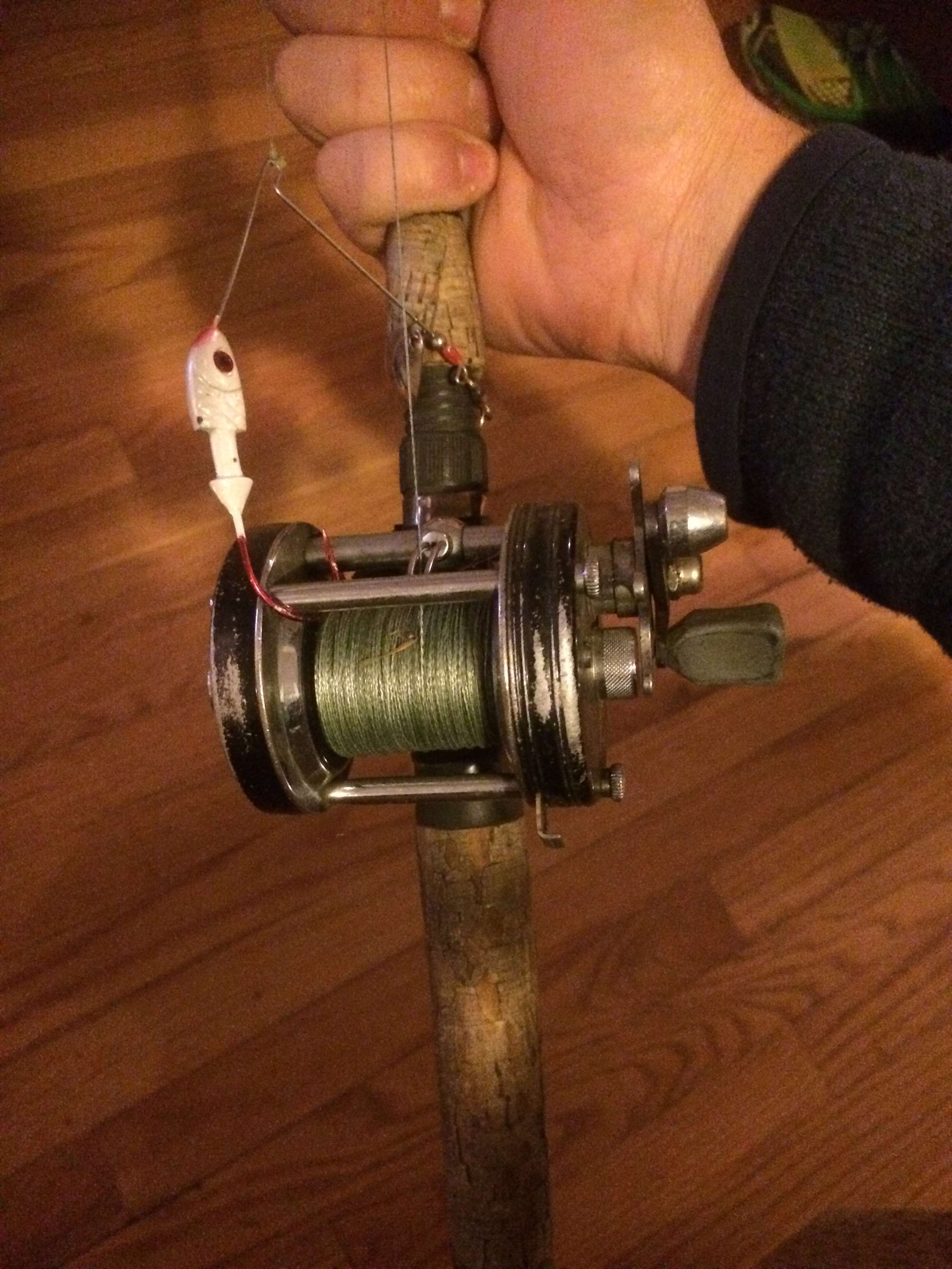 Dad gave me a bundle of old fishing reels & rods, some belonging to my  grandfather before him. Excited to clean and match these up! :  r/Fishing_Gear