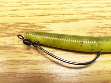 T-Rig  Worm Sliding Down The Hook - Fishing Tackle - Bass Fishing