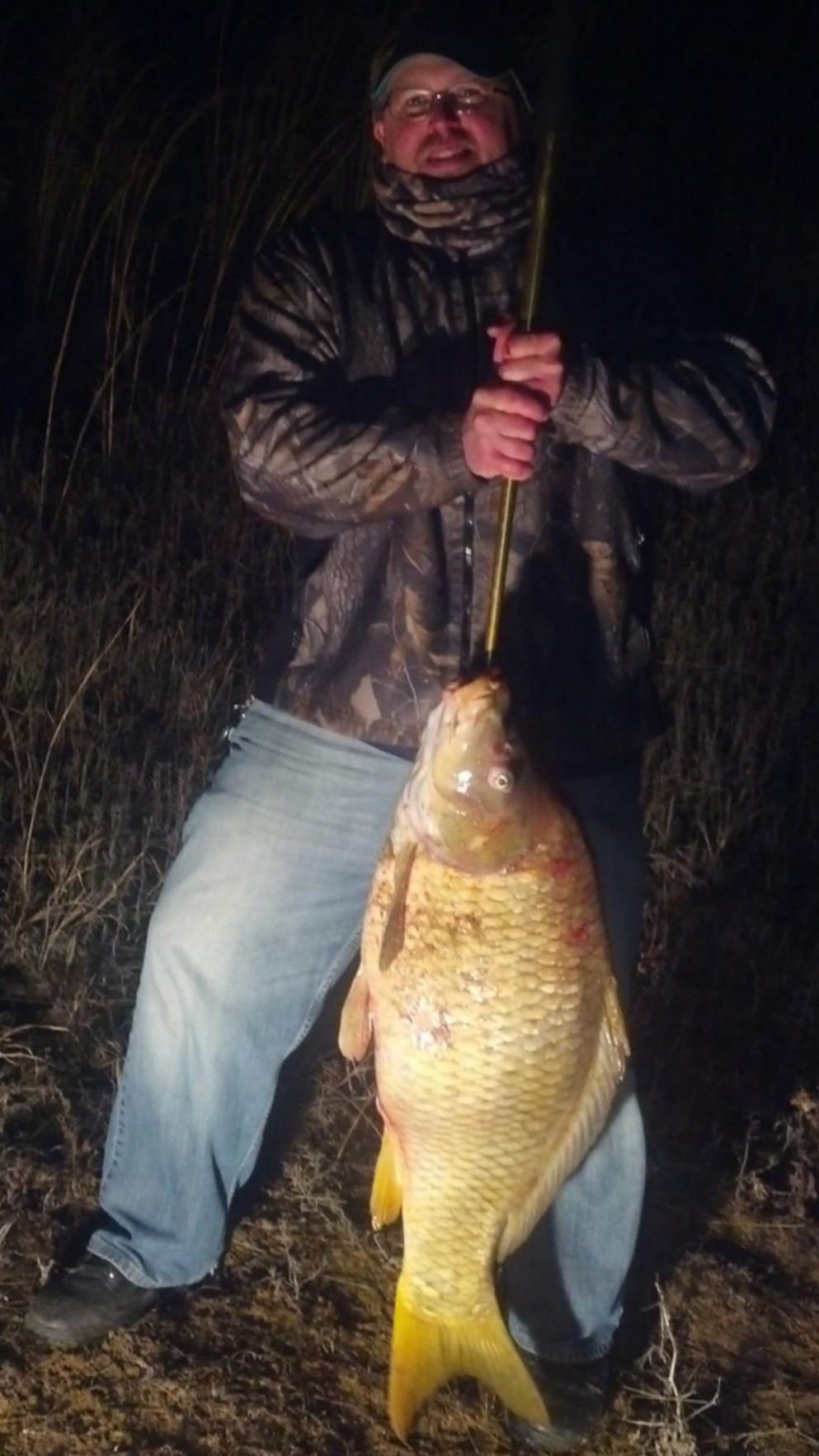 CARP BOWFISHING, Northwest Fishing Board