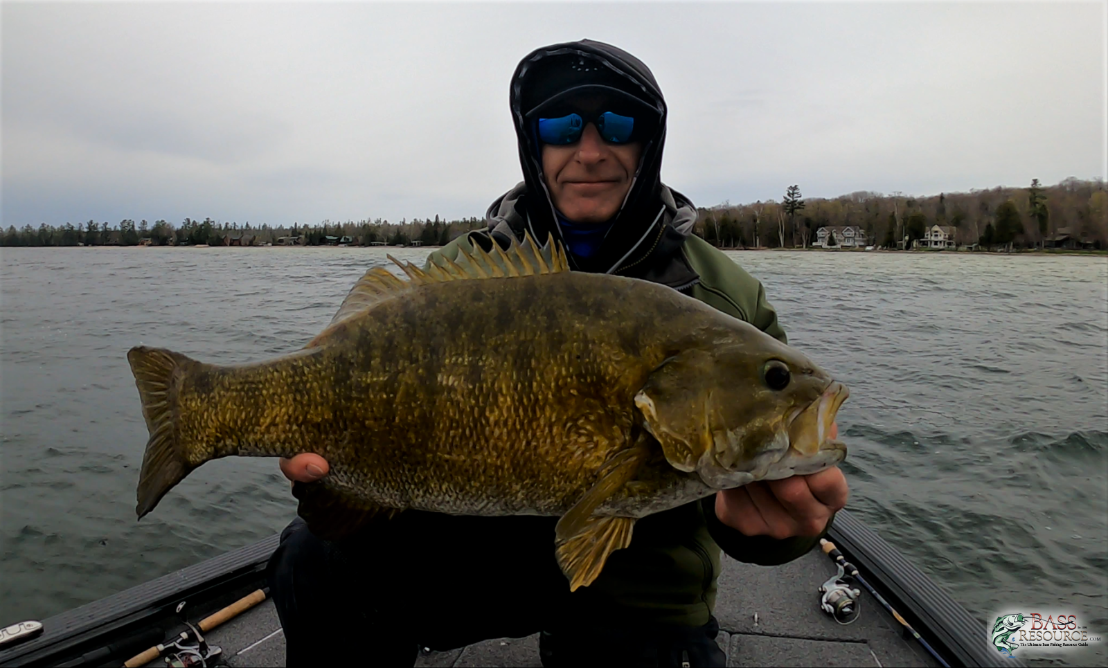 Swimbaits for big Fall Smallies - Lake Ontario Smallmouth Bass 2021 