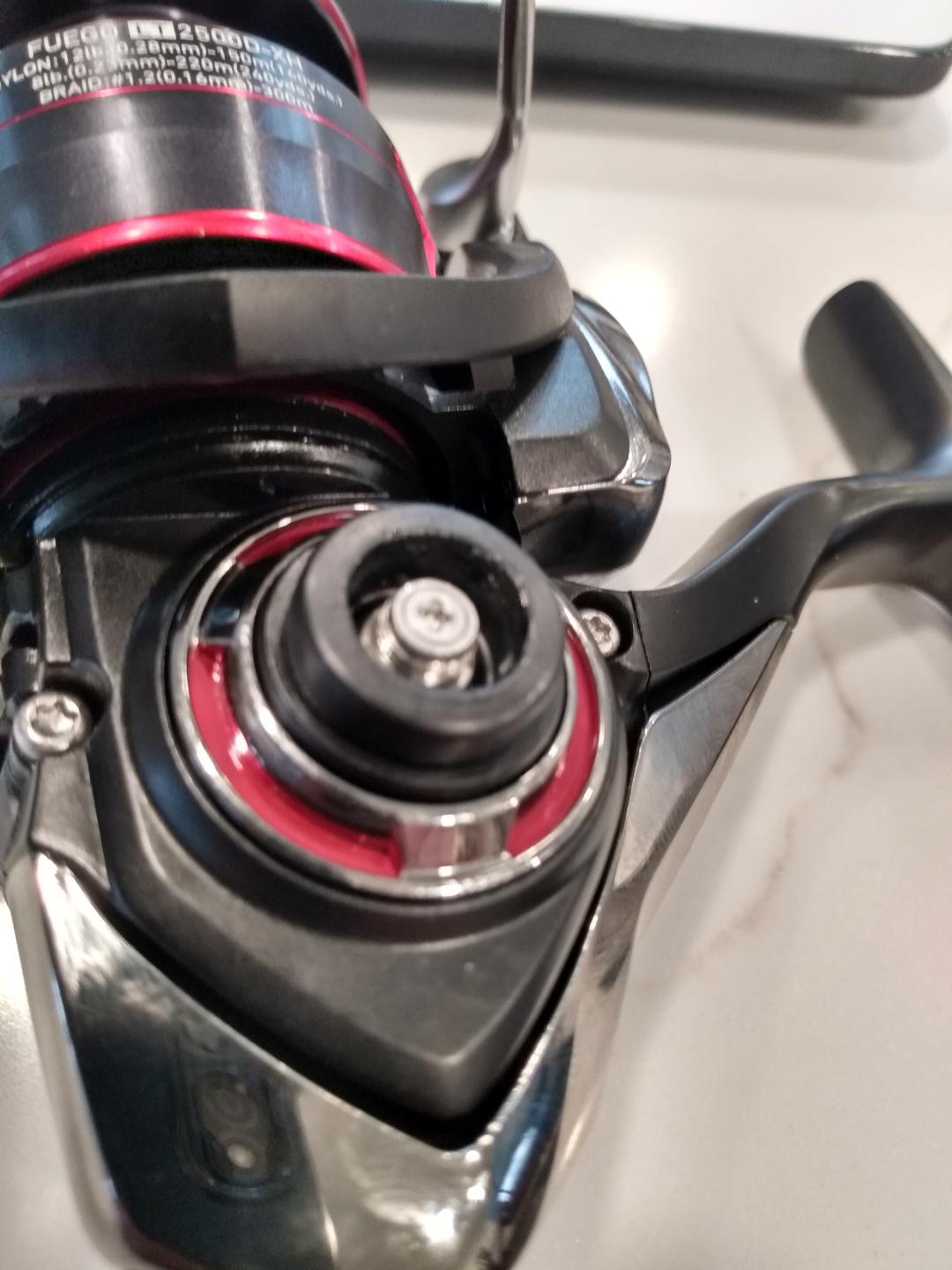 Spinning reel handle screw in too far? - Fishing Rods, Reels, Line, and  Knots - Bass Fishing Forums