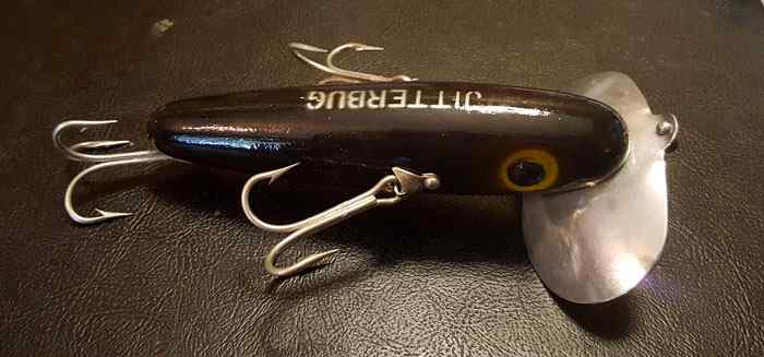 Lot - Vintage Helin Tackle Co. Spinning Flatfish U20 Wood Fishing Lure w/  Original Box
