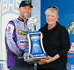 Aaron receiving winners trophy from mom on Mothers Day at Lake Havasu