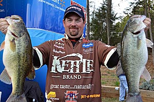 Dan Morehead Leads At Lake Hartwell